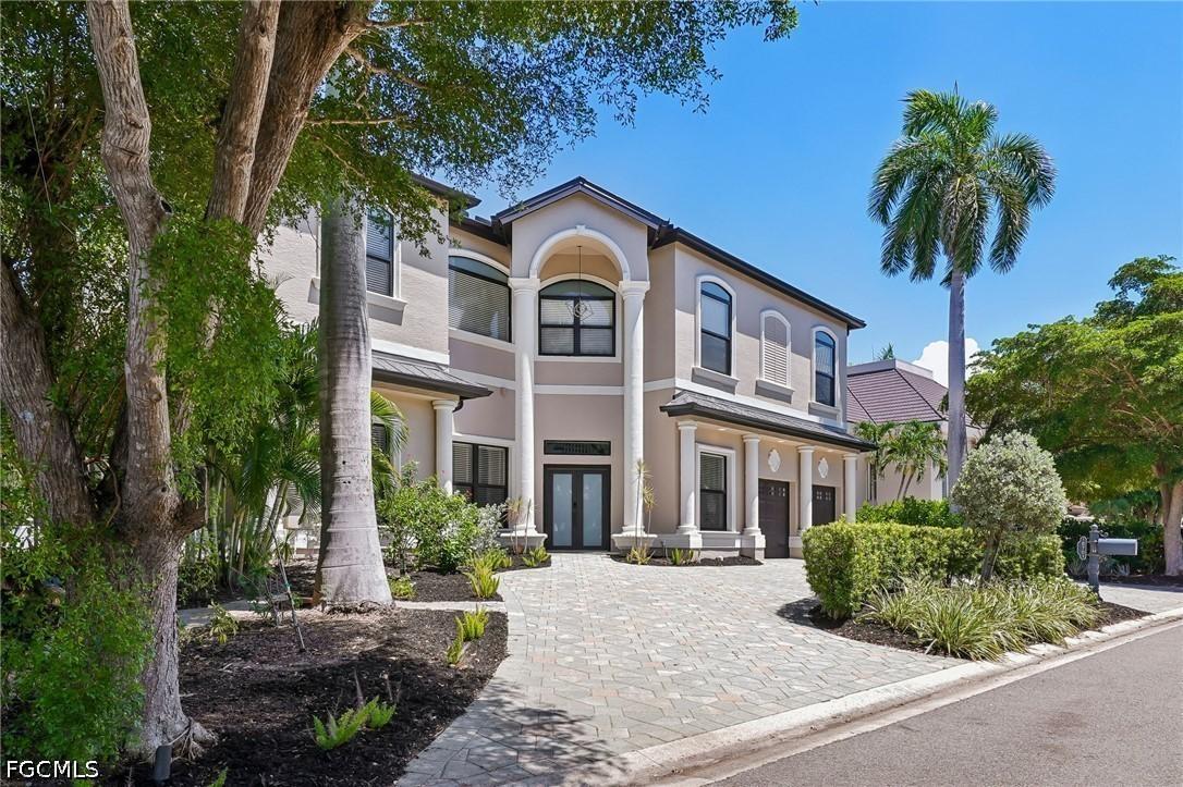 15701 Chatfield Dr., Fort Myers, FL 33908