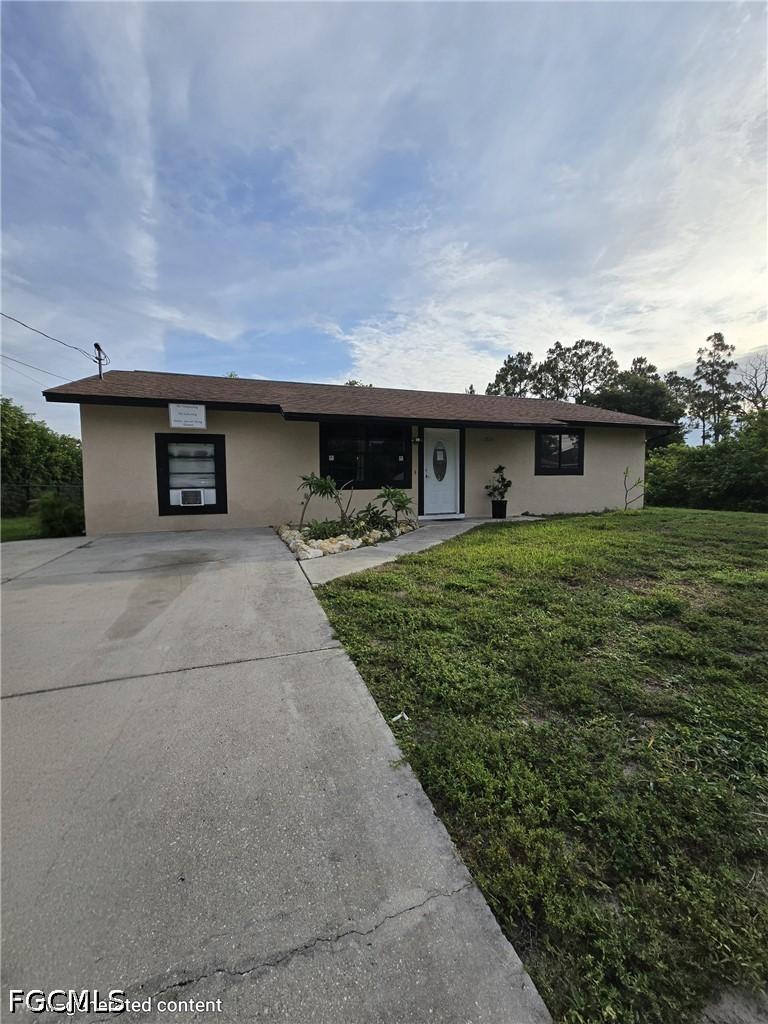 2816 9th St., Lehigh Acres, FL 33976