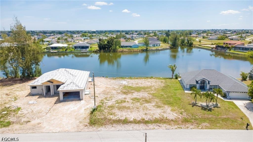 1227 NW 20th Pl., Cape Coral, FL 33993