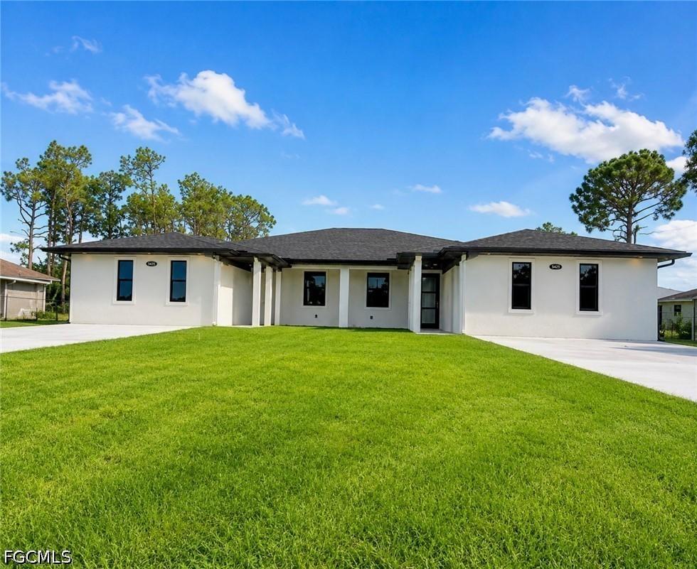 5425/5427 Centennial Blvd., Lehigh Acres, FL 33971