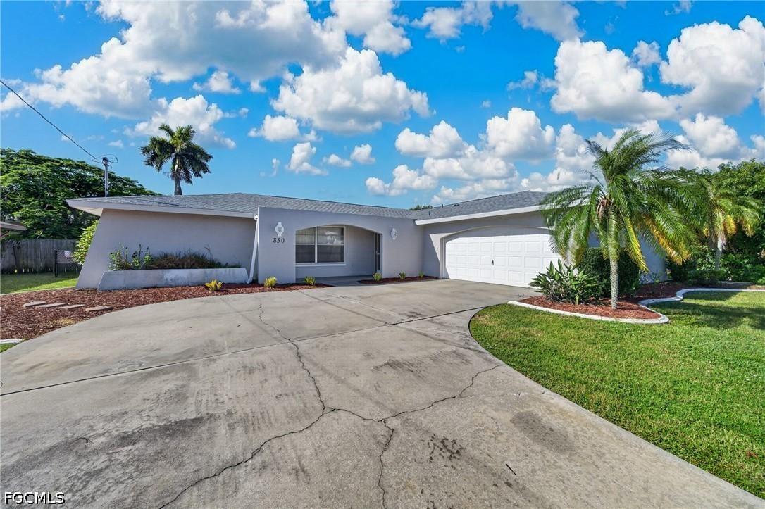 850 SE 41st St., Cape Coral, FL 33904