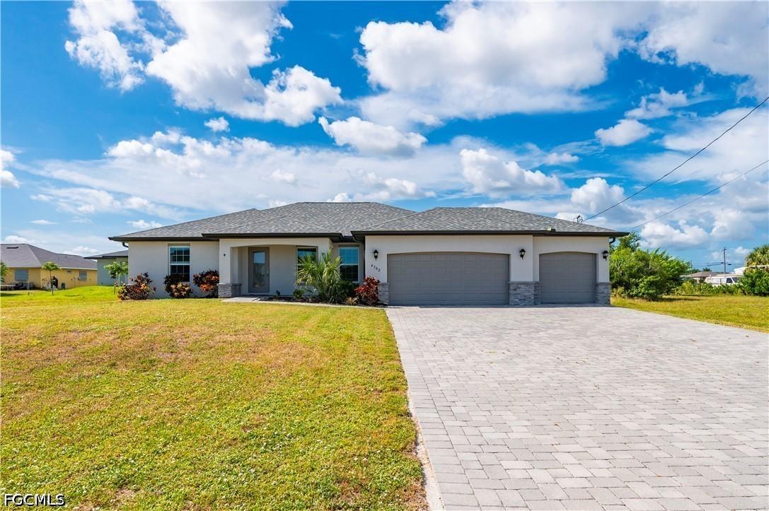 4302 NW 32nd St., Cape Coral, FL 33993