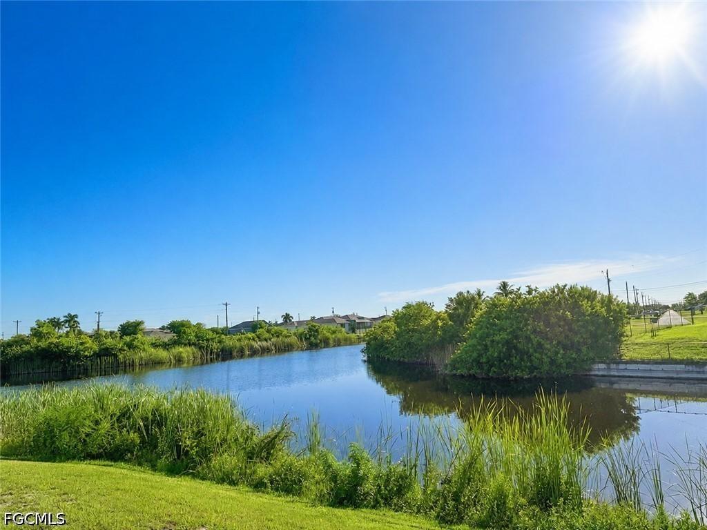 1841 NW 7th Ave., Cape Coral, FL 33993