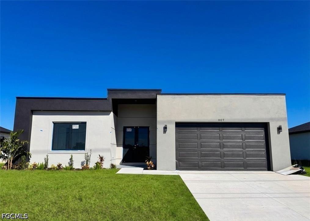 1027 Kismet Pkwy., Cape Coral, FL 33993
