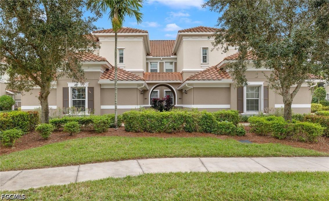 10251 Glastonbury Cir. #201, Fort Myers, FL 33913