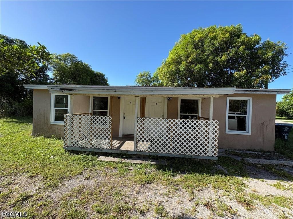 2247 Henderson Ave., Fort Myers, FL 33916