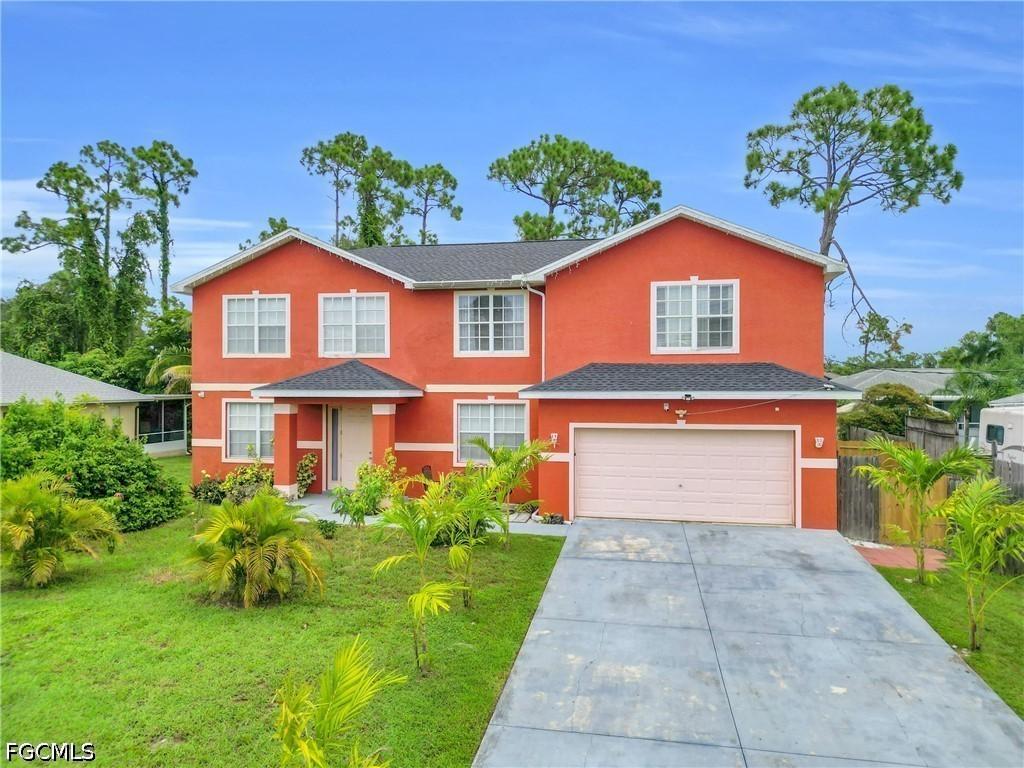 5562 Benton St., Lehigh Acres, FL 33971