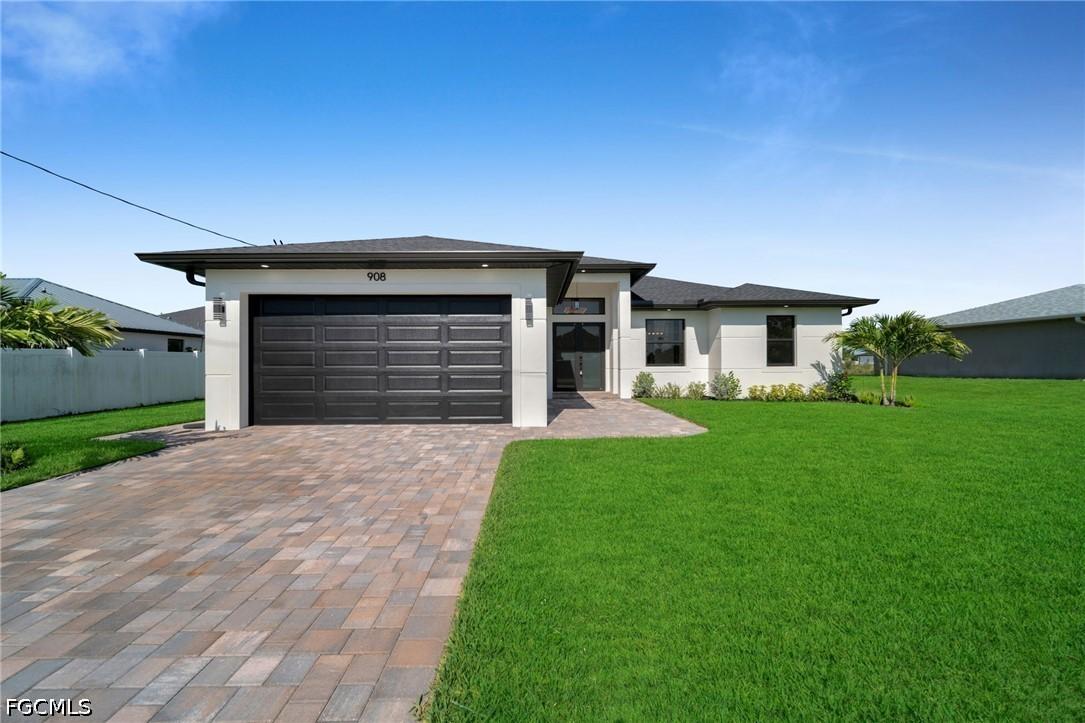 908 NE 11th Ave., Cape Coral, FL 33909
