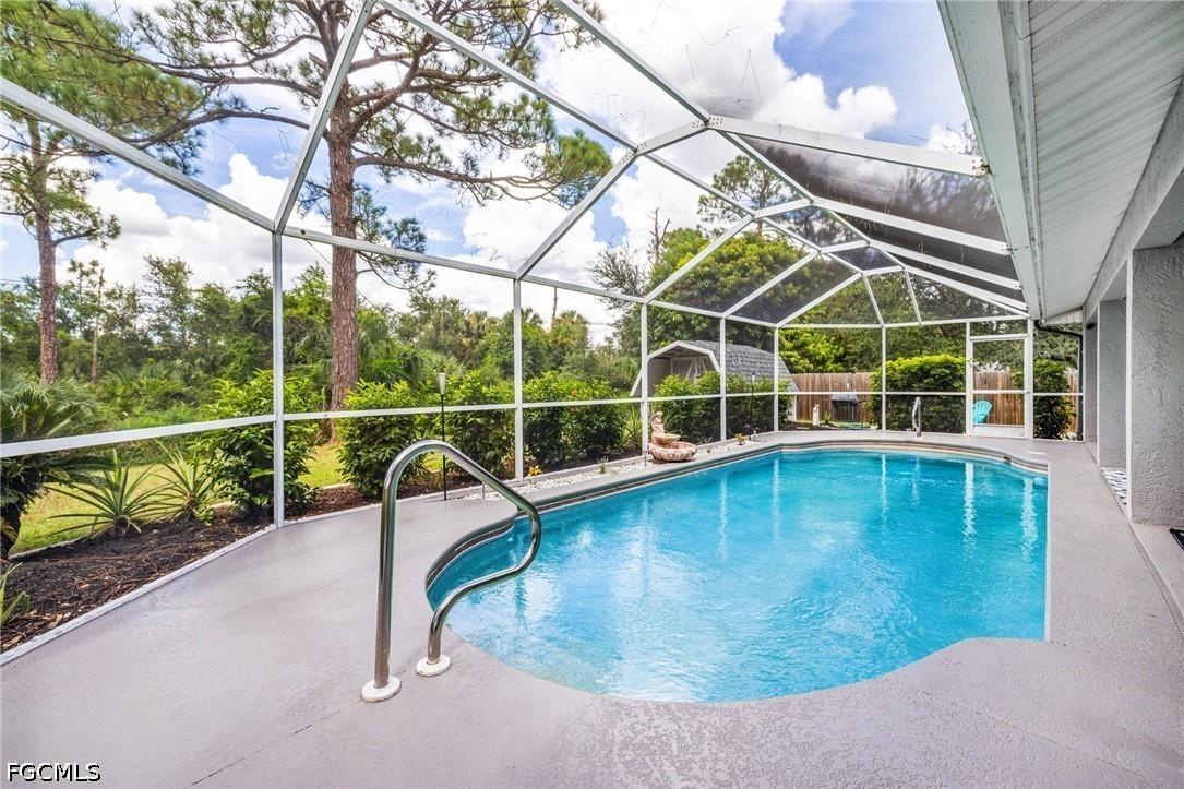 2203 NE 28th St., Cape Coral, FL 33909