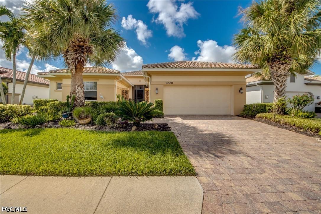 10530 Bellagio Dr., Fort Myers, FL 33913
