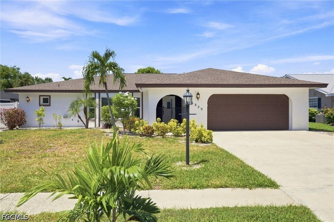 6829 Carmelle Dr., Fort Myers, FL 33919