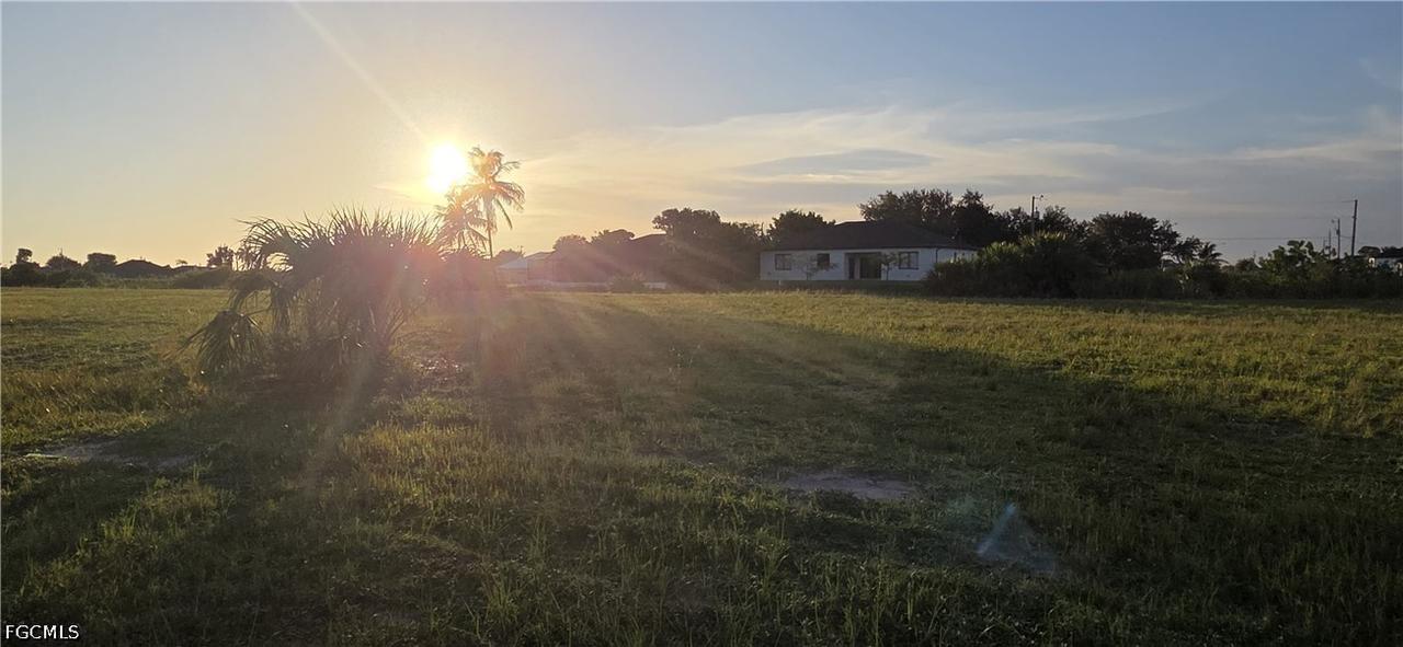 1829 NE 10th Ter., Cape Coral, FL 33909