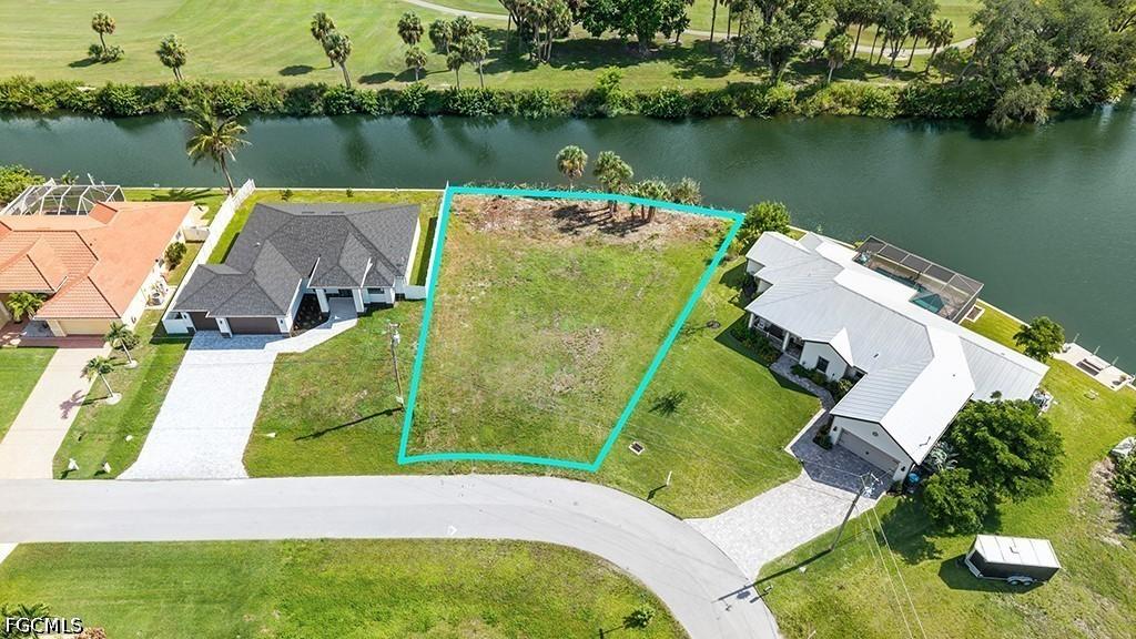 2940 NW 18th Ter., Cape Coral, FL 33993