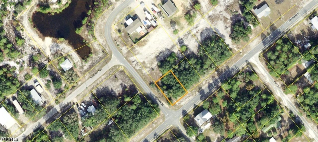 2235 Oak St., Lanark Village, FL 32323
