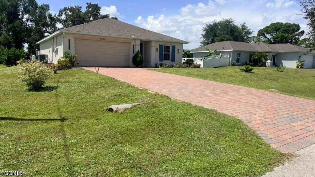 1004 NE 36th Ter., Cape Coral, FL 33909