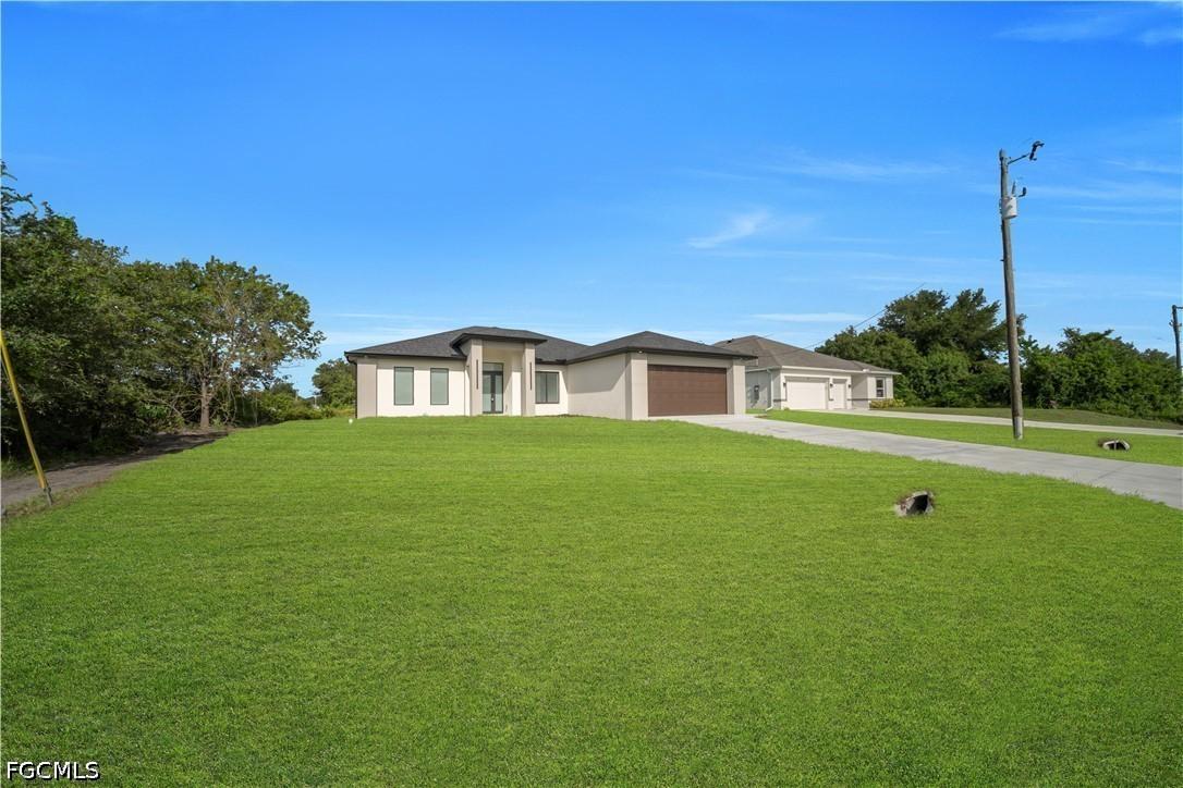2406 Vera Ave., Lehigh Acres, FL 33976