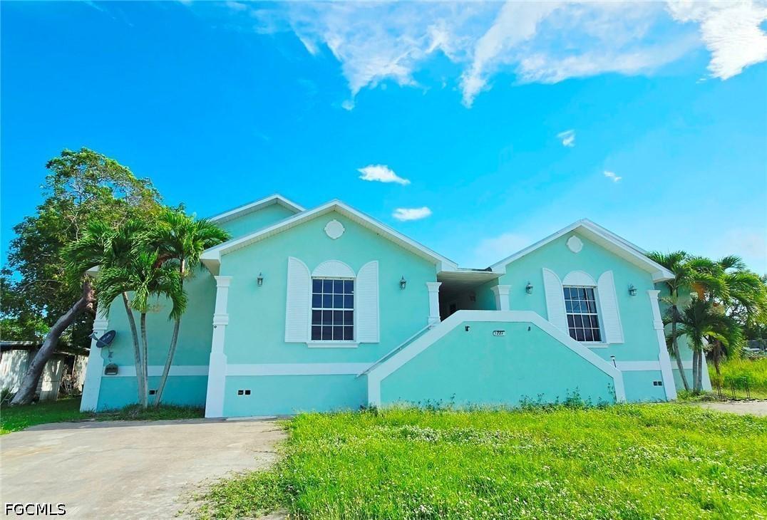 1227 Mangrove Ln., Chokoloskee, FL 34138