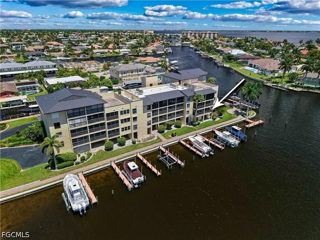 4647 SE 17th Pl. #105, Cape Coral, FL 33904