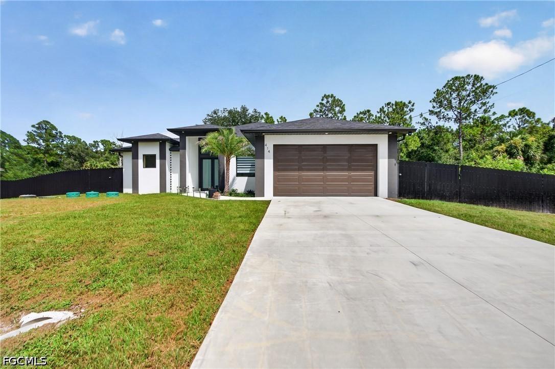 414 Highland Ave., Lehigh Acres, FL 33972
