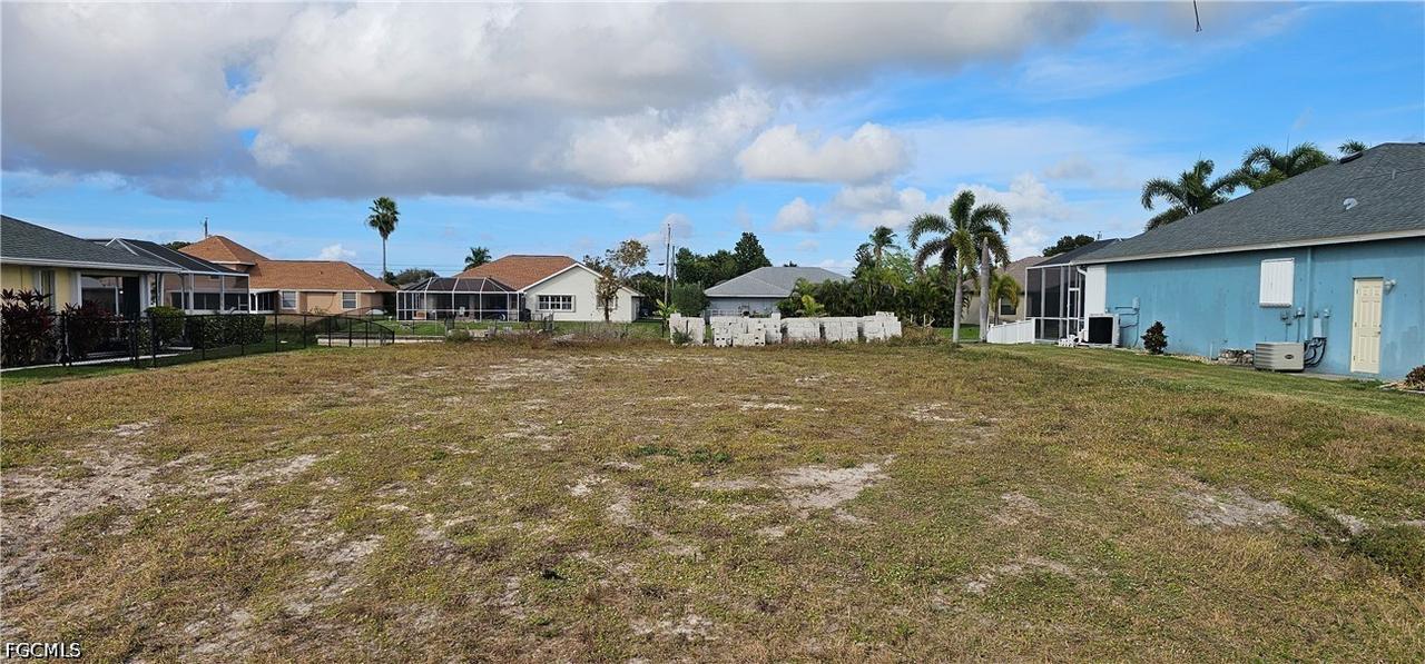 707 SW 35th Ter., Cape Coral, FL 33914