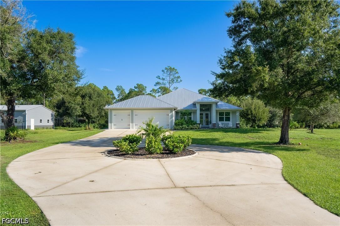 19181 Meredith Rd., North Fort Myers, FL 33917