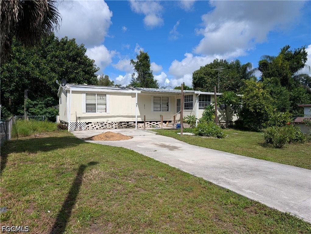 2613 Harmony Ave., North Fort Myers, FL 33917