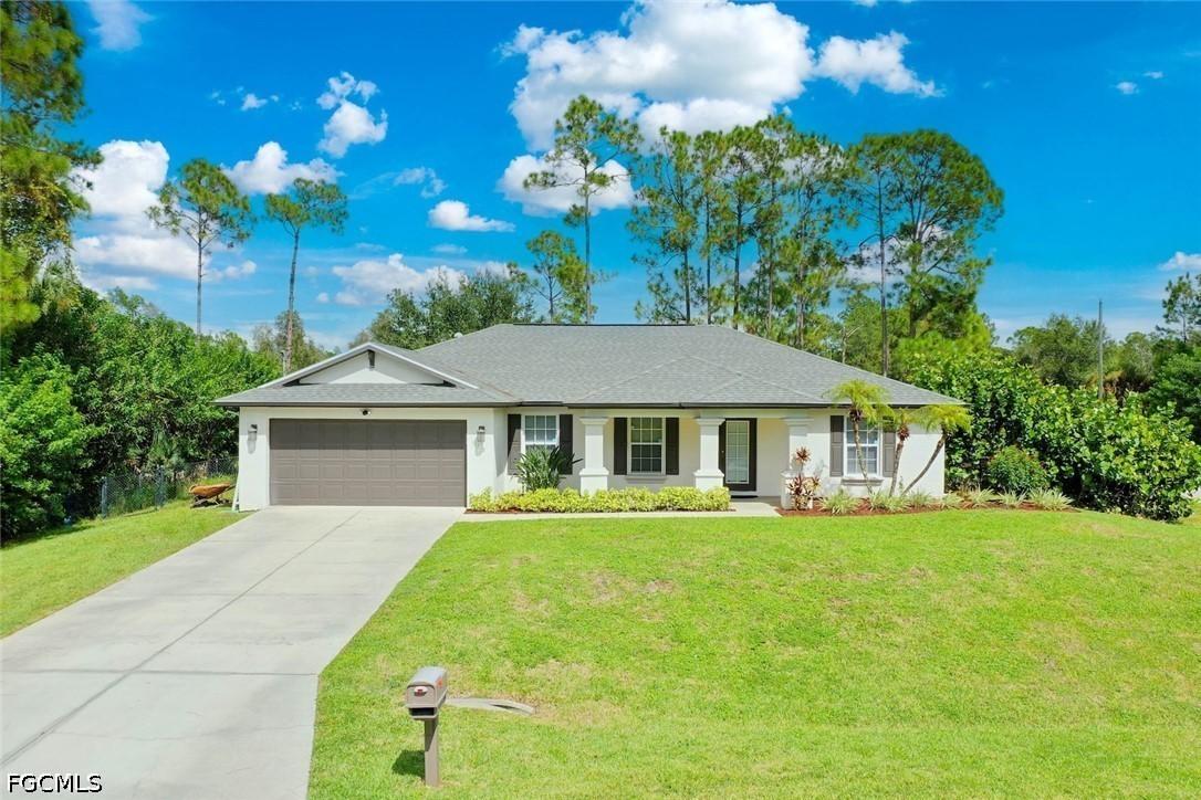 137 Napier Ave., Lehigh Acres, FL 33974