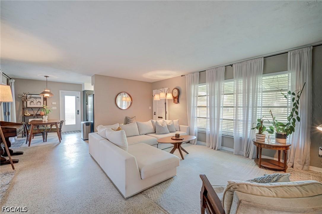 5521 Seville Rd., Fort Myers, FL 33919