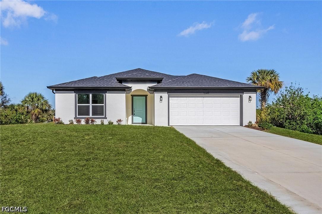 545 Oakshire Ln., Lehigh Acres, FL 33972
