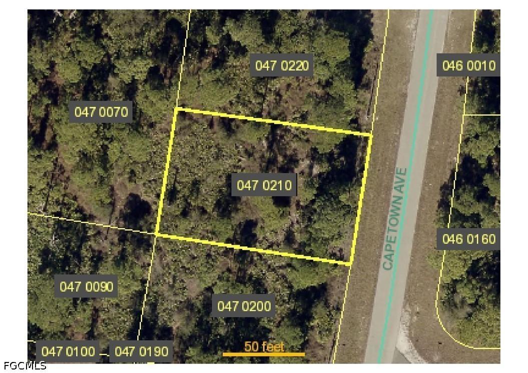 1048 Capetown Ave., Lehigh Acres, FL 33974
