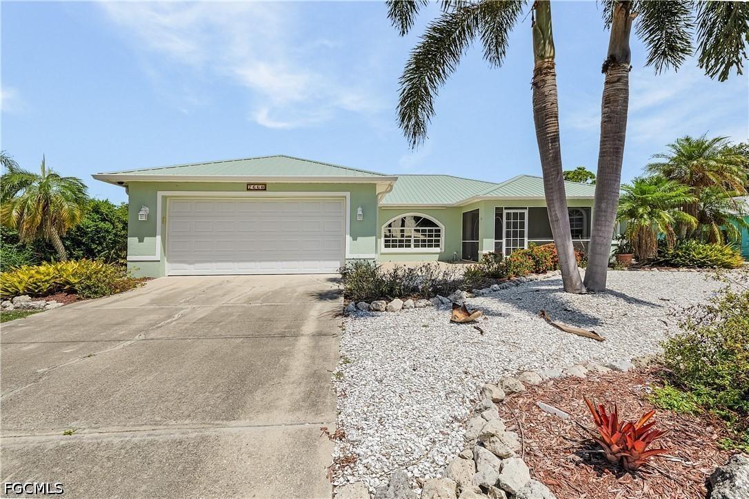 7660 Grande Pine Rd., Bokeelia, FL 33922