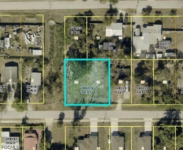 556 Clark St., North Fort Myers, FL 33903