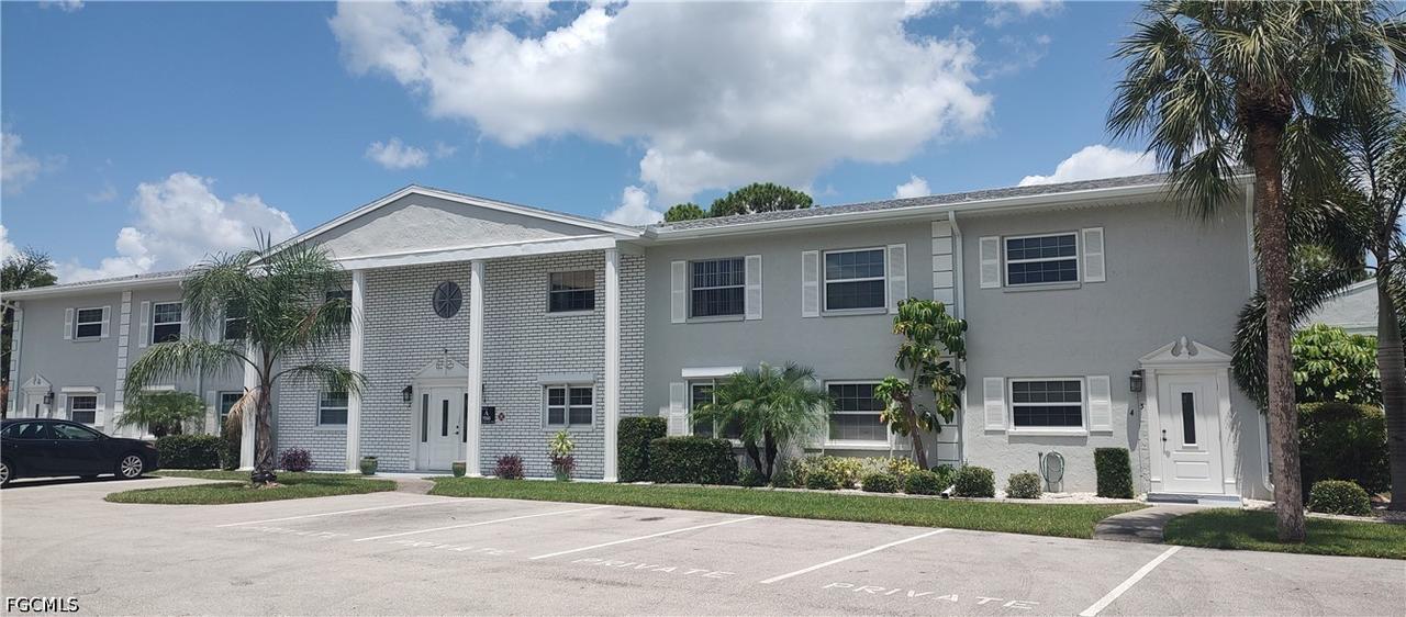 7050 Nantucket Cir. #4, North Fort Myers, FL 33917