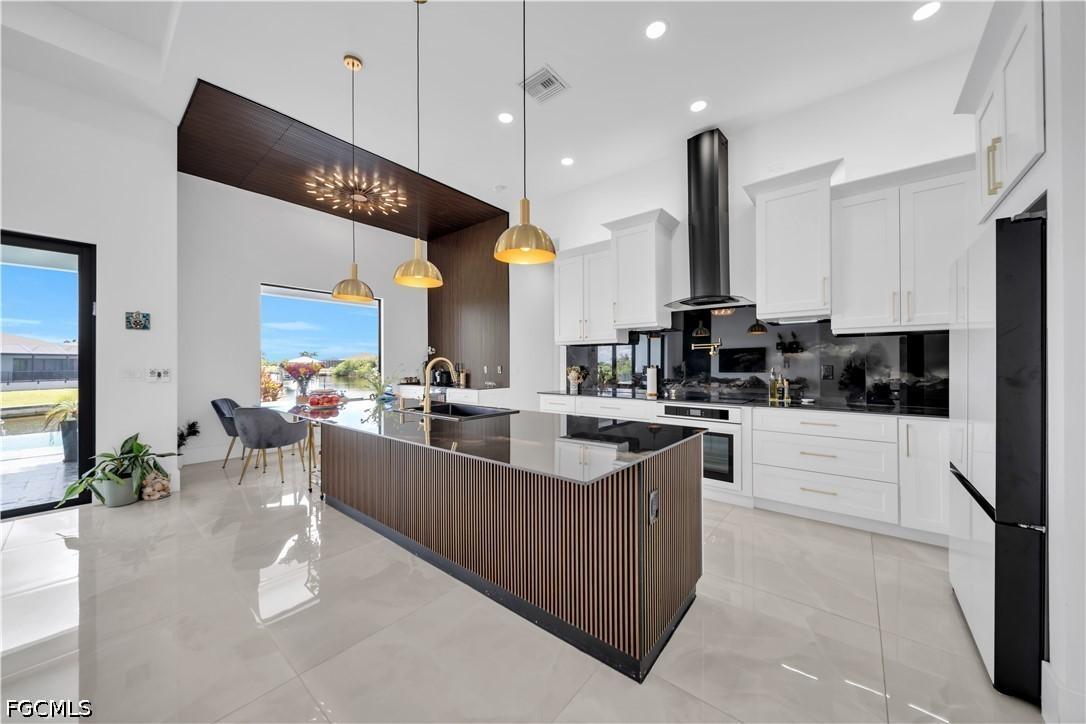 3224 Yucatan Pkwy., Cape Coral, FL 33993