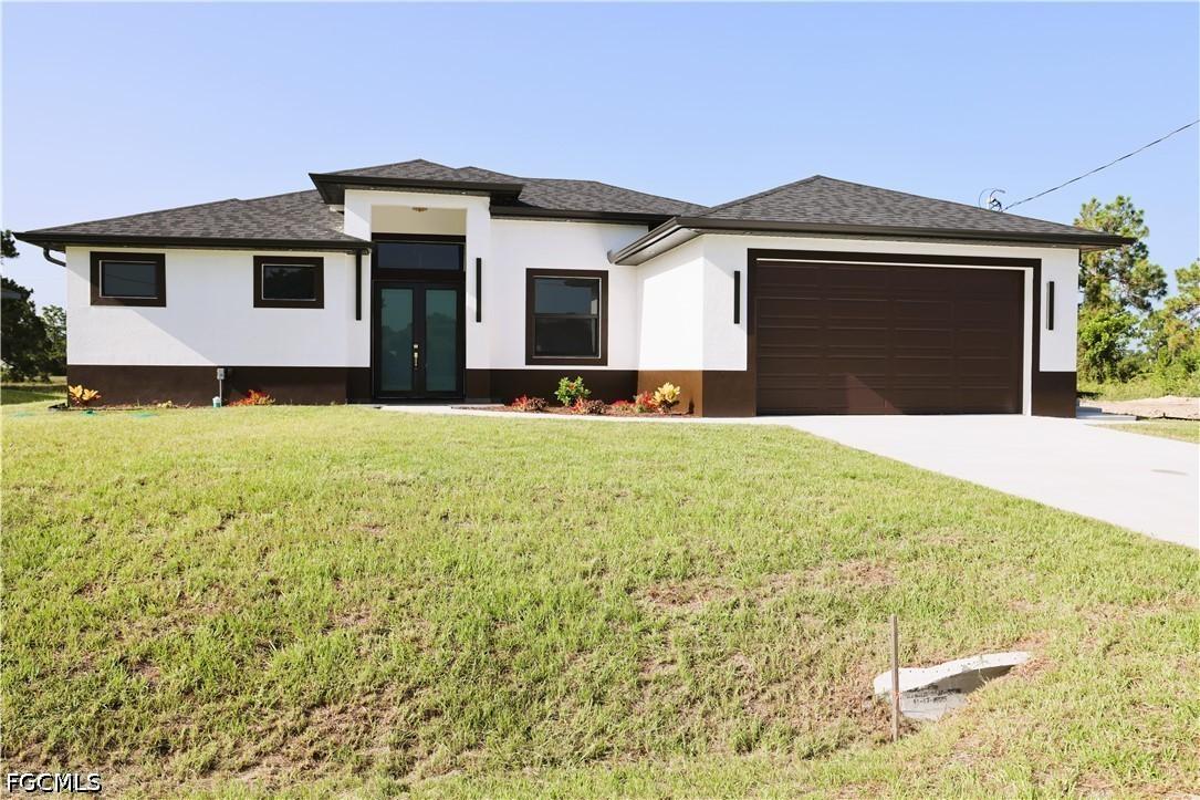 1216 Delores St., Lehigh Acres, FL 33974