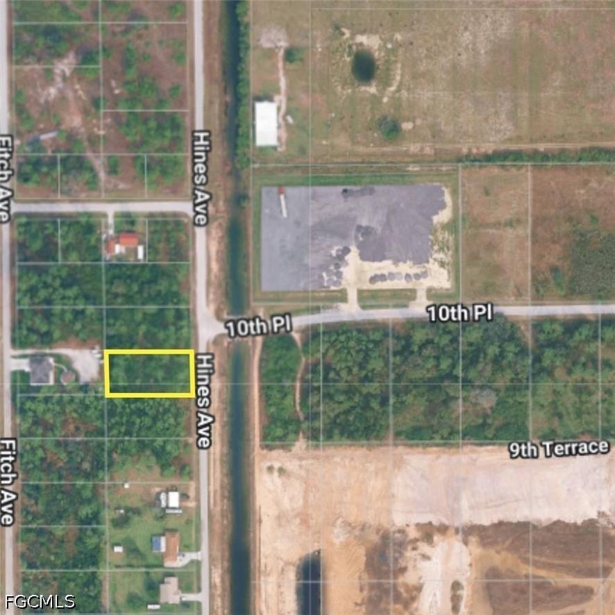 917 Hines Ave., Lehigh Acres, FL 33972