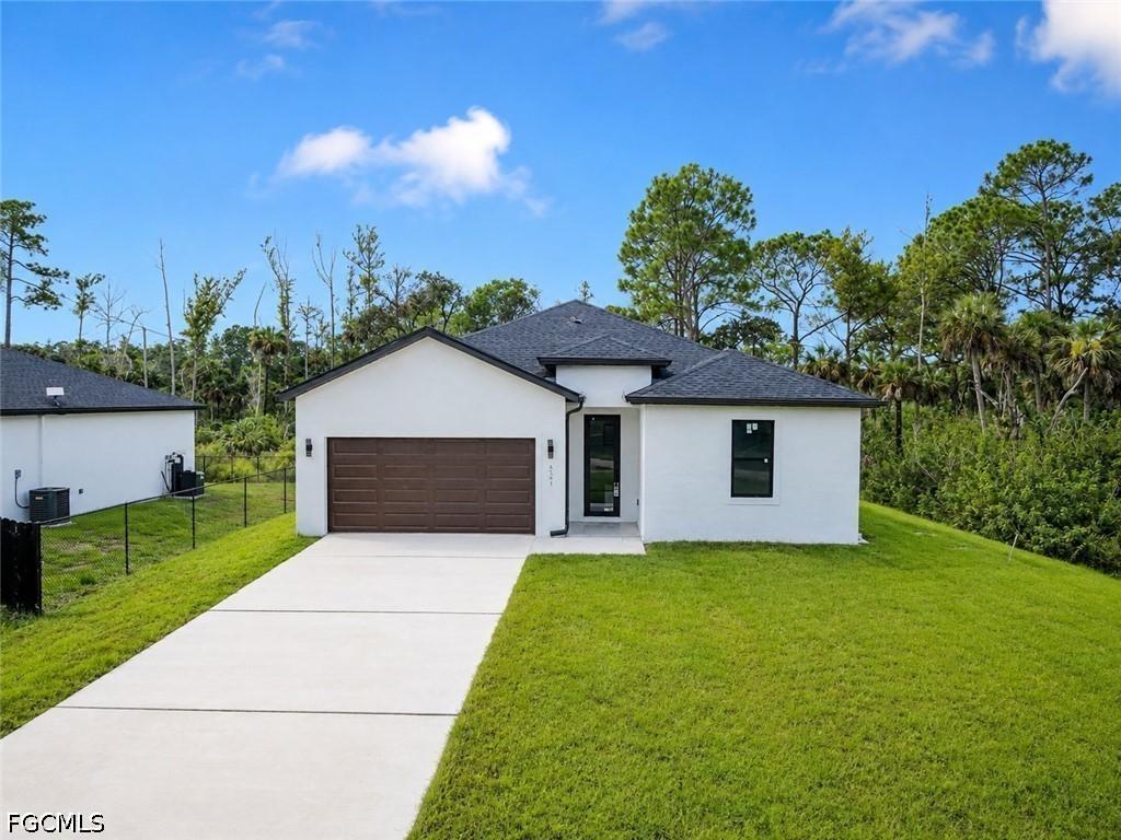 621 Greenbriar Blvd., Lehigh Acres, FL 33972