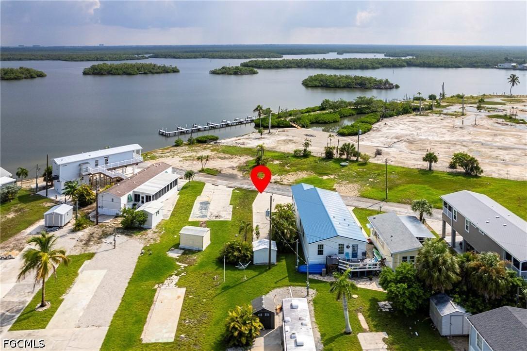 61 Oyster Bay Ln., Fort Myers Beach, FL 33931