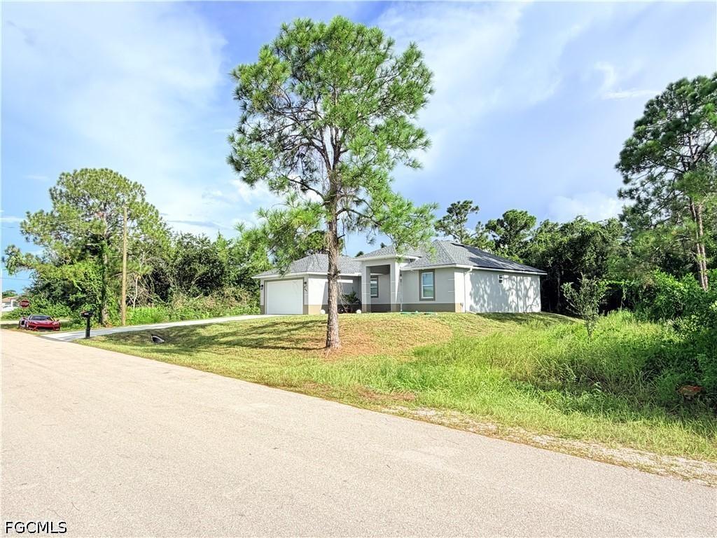 3203 10th St., Lehigh Acres, FL 33971