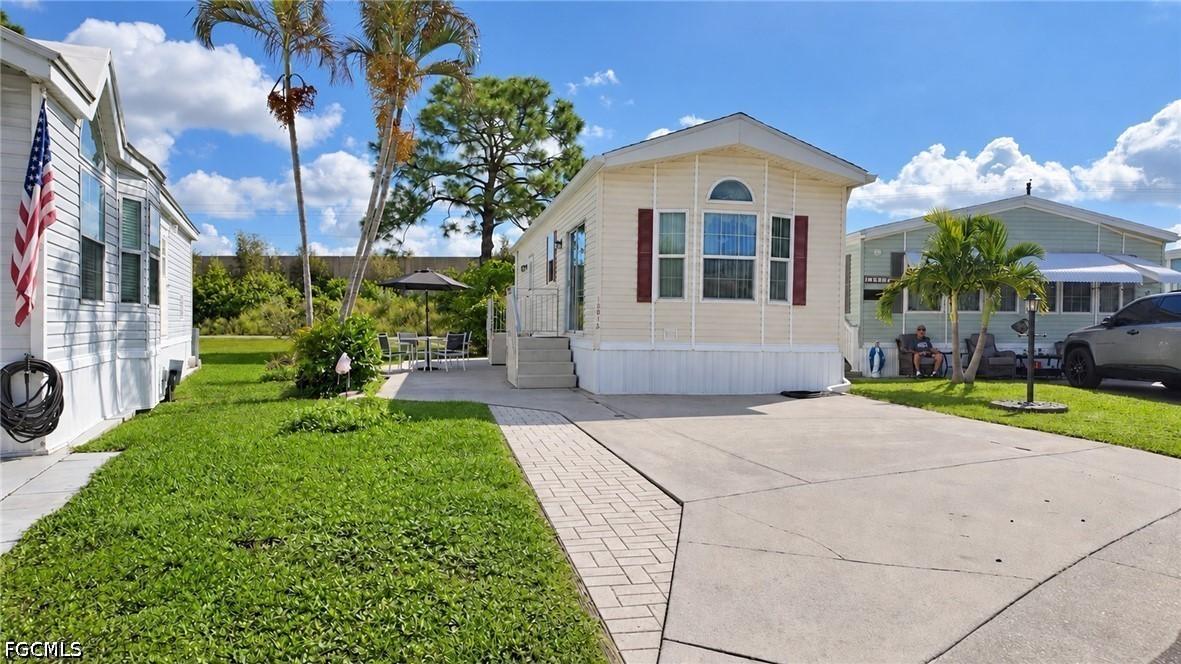 10915 Snowy Egret Cir., Estero, FL 33928