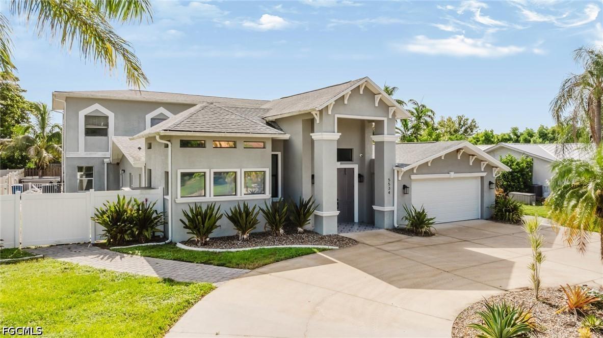 5534 Cognac Dr., Fort Myers, FL 33919