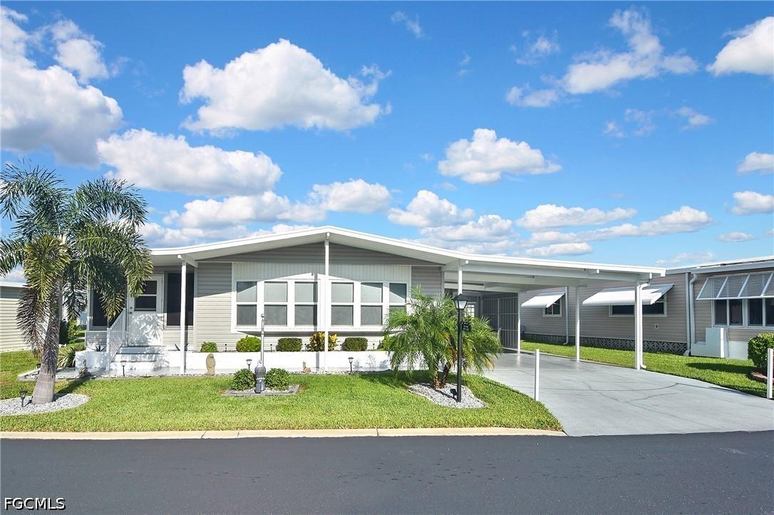 114 Snead Dr., North Fort Myers, FL 33903