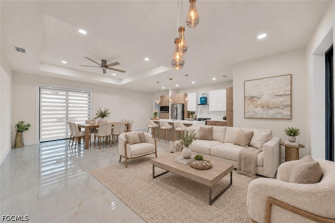 1909 NE 19th Pl., Cape Coral, FL 33909