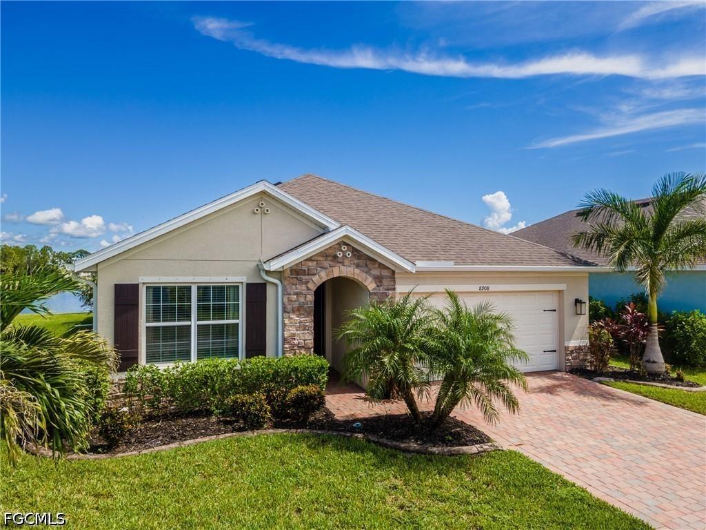 8908 Cascade Price Cir., North Fort Myers, FL 33917