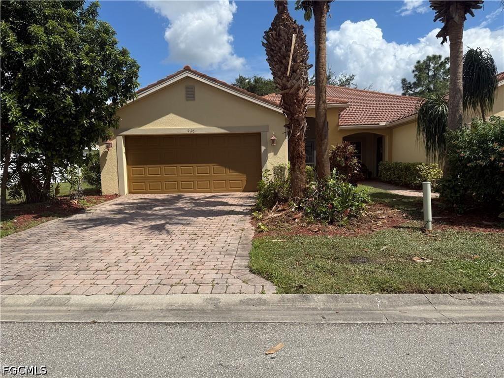 9195 Aegean Cir., Lehigh Acres, FL 33936
