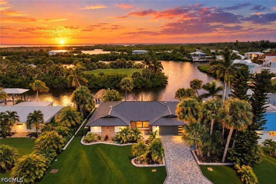 16340 Buccaneer St., Bokeelia, FL 33922