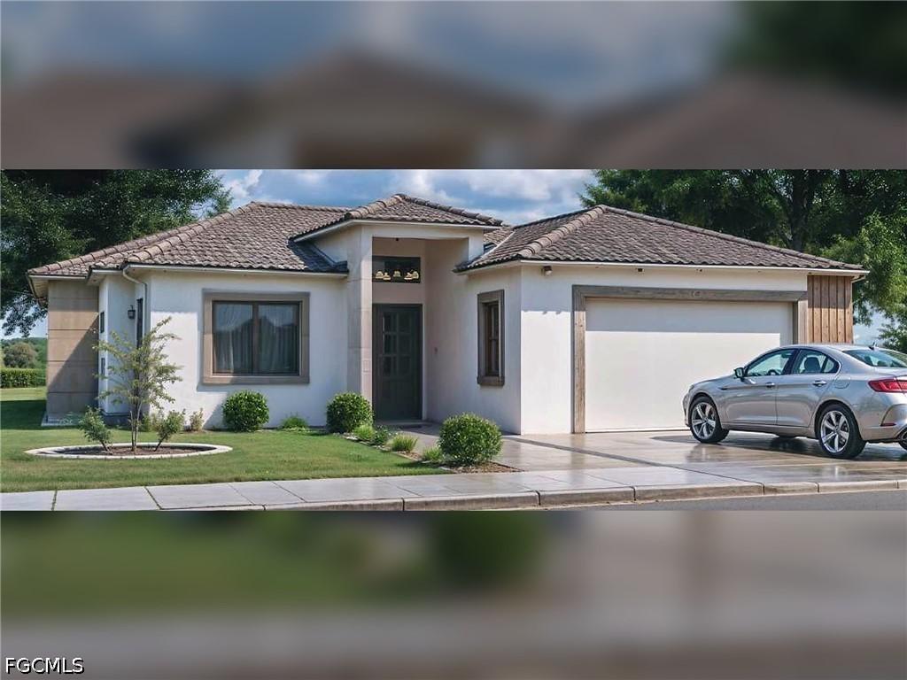524 Aspen Ave., Lehigh Acres, FL 33974
