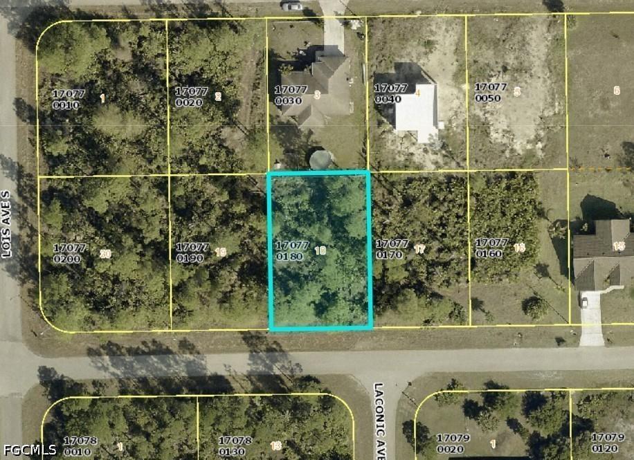 1135 Crestwood St., Lehigh Acres, FL 33974