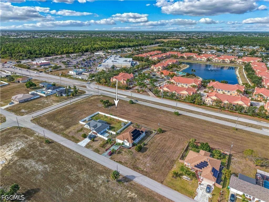 1713 NE 23rd Ter., Cape Coral, FL 33909