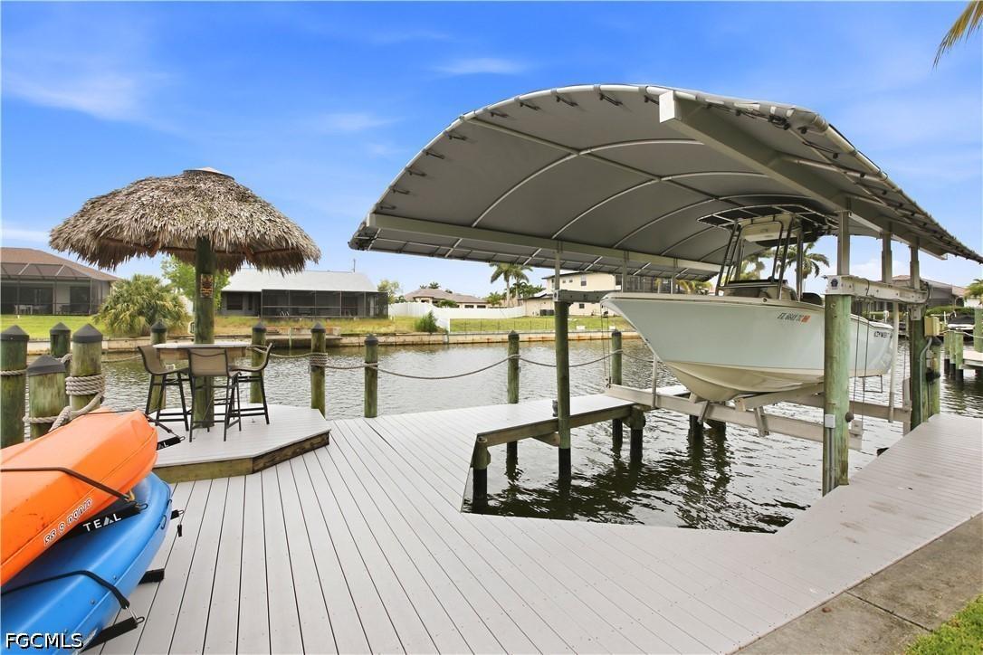 2400 SW 39th Ter., Cape Coral, FL 33914